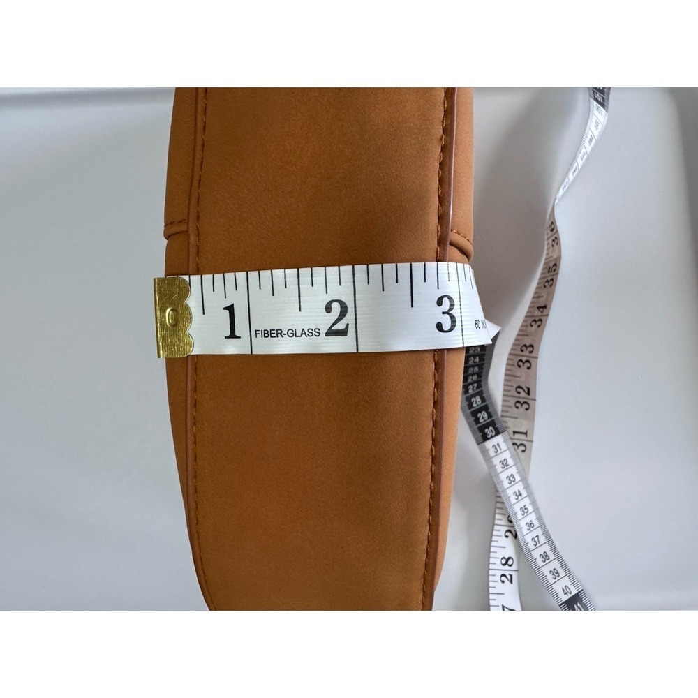 Universal Thread Slouched Half-Moon Shoulder Bag in Brown with Gold Chain Strap - Picture 9 of 11